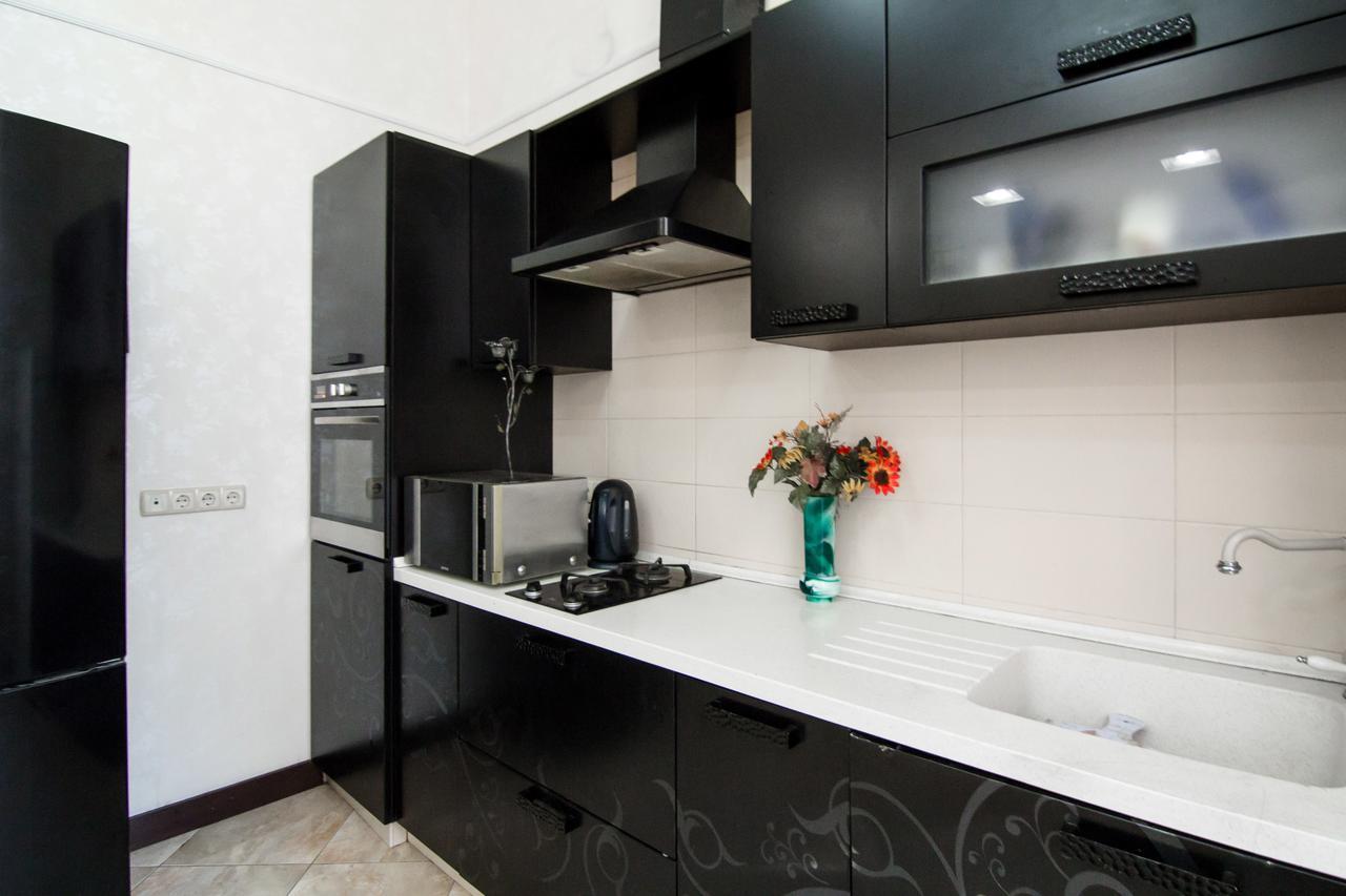Downtown Prestige Apartment Одеса Екстер'єр фото